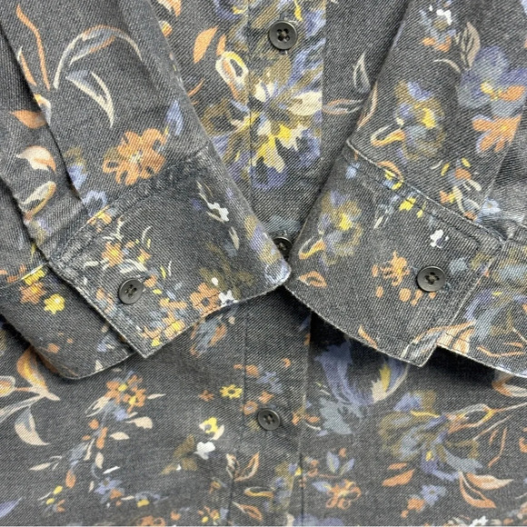 Susina Floral Button Down Blouse Gray 1X - Picture 5 of 8